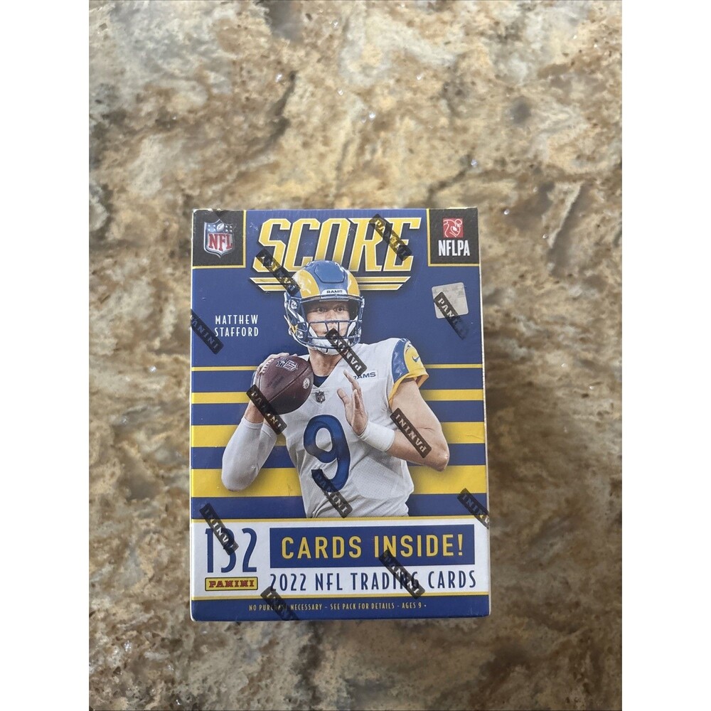 NEW and SEALED 2022 Panini NFL Score Football Blaster Box 6 Packs/132 Cards!